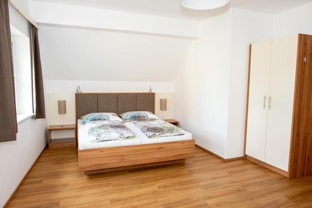 Gaestehaus Schuetz Spitz an der Donau Eksteriør bilde